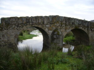 puente-romano-de-almoharin-y-rio